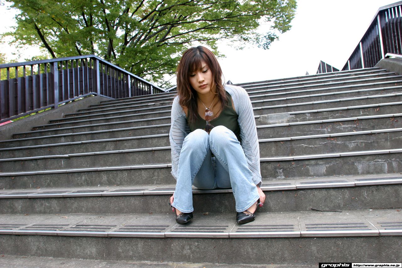 Sara Tsukigami 月神サテ  First Gravure 初脱ぎ娘-图4