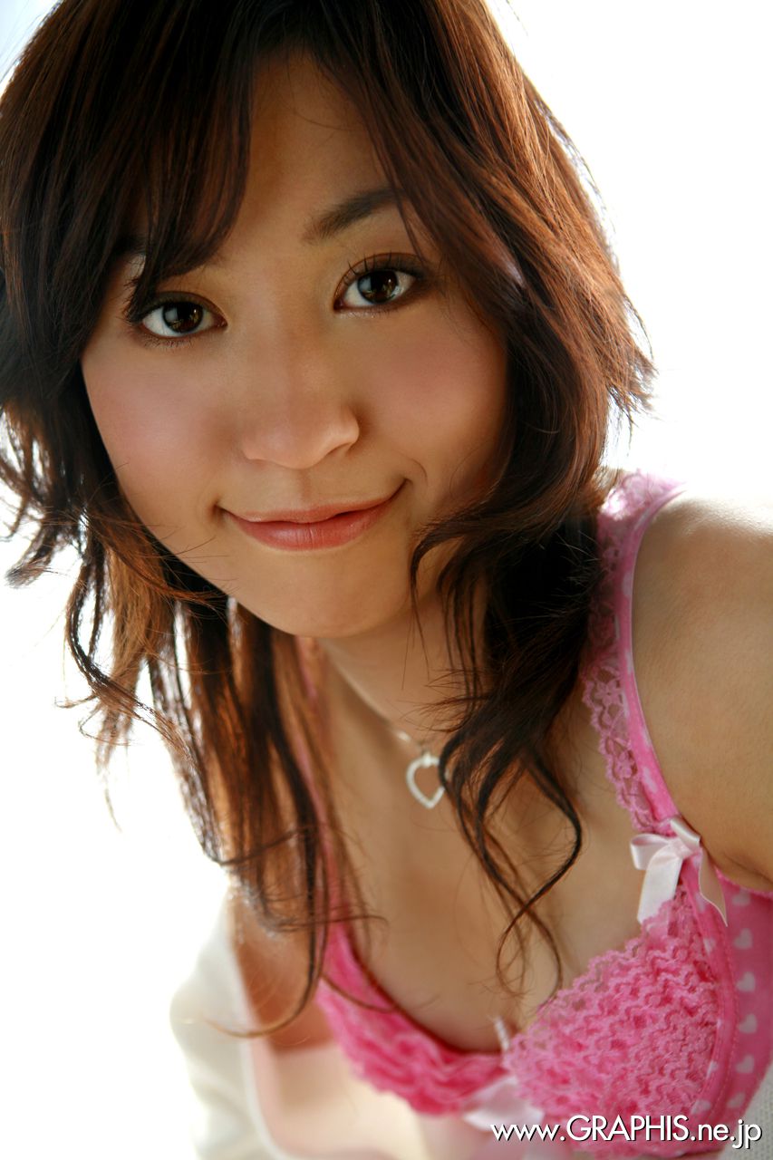 Momo Yoshizawa 吉沢もも  First Gravure 初脱ぎ娘-图13