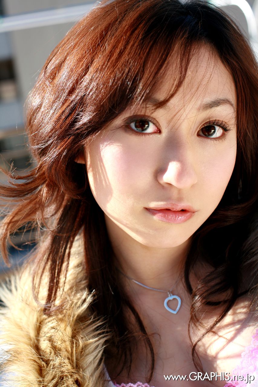 Momo Yoshizawa 吉沢もも  First Gravure 初脱ぎ娘-图2