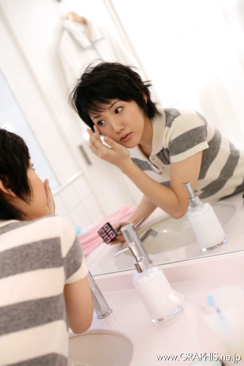 Uran Minami 南优兰  First Gravure 初脱ぎ娘-图0