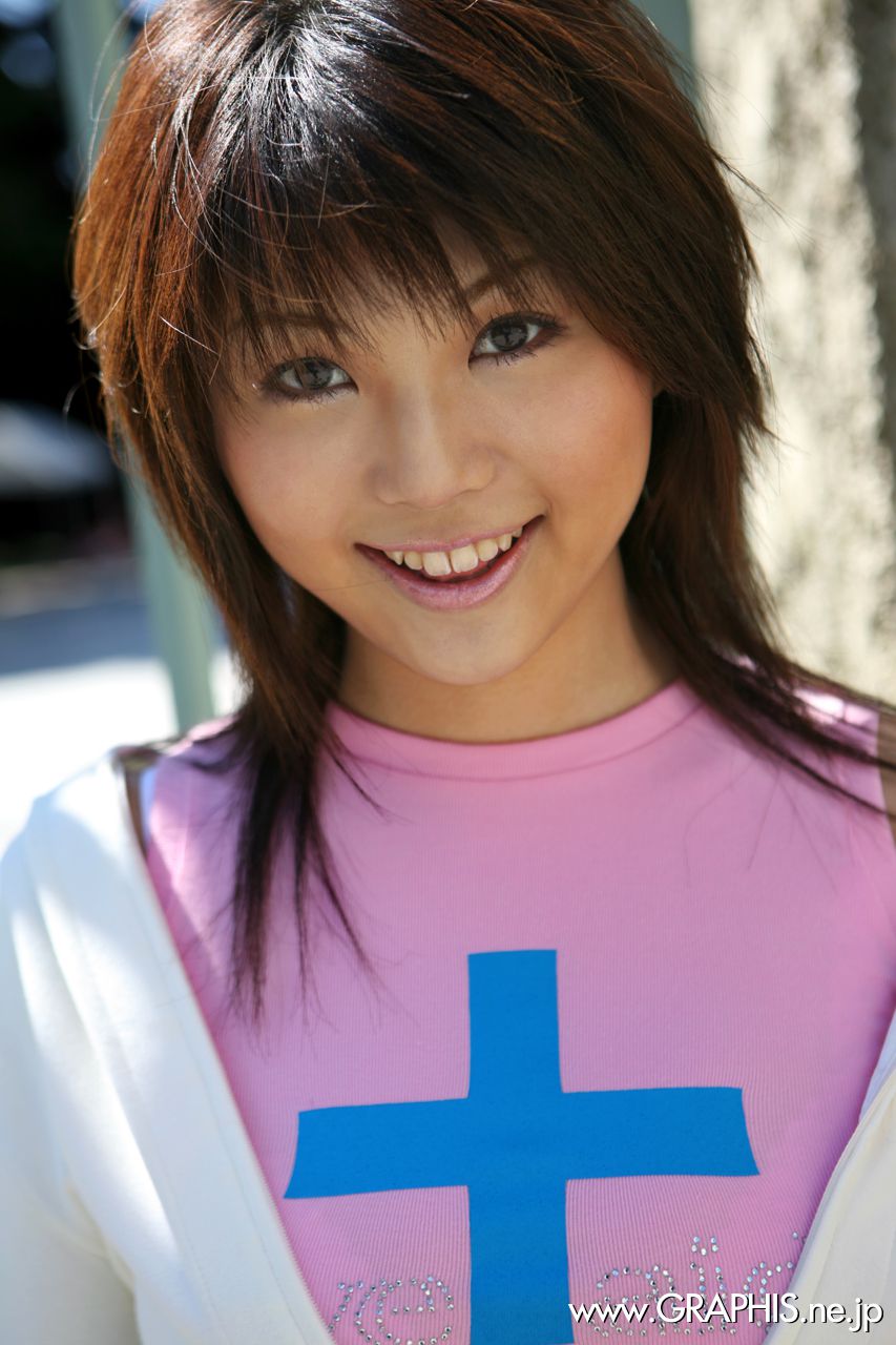 First Gravure 初脱ぎ娘 春咲あずみ/春咲梓美-图0