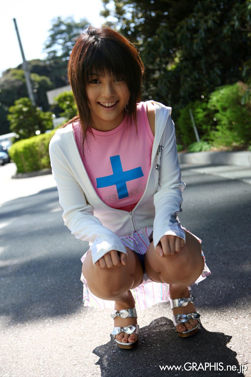 First Gravure 初脱ぎ娘 春咲あずみ/春咲梓美-图2