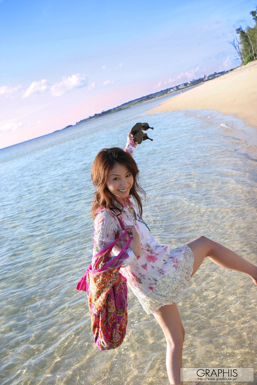 穂花《Whispers》  Gals-图3