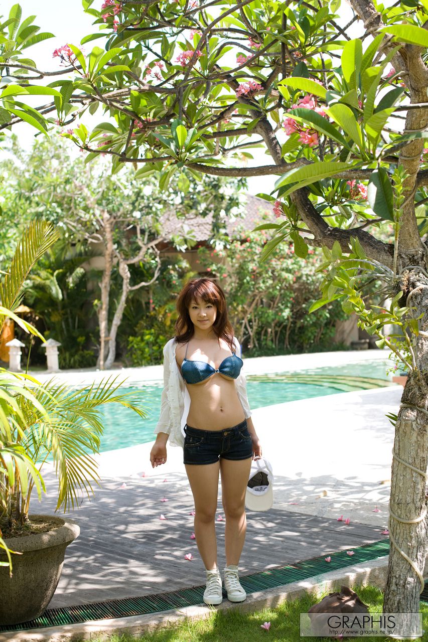 Minori Hatsune 初音みのり  First Gravure 初脱ぎ娘-图12