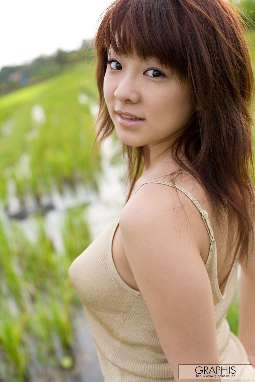 Minori Hatsune 初音みのり  First Gravure 初脱ぎ娘-图1