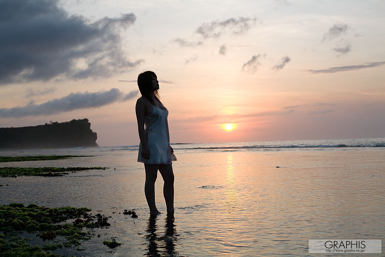 Minori Hatsune 初音みのり  First Gravure 初脱ぎ娘-图45