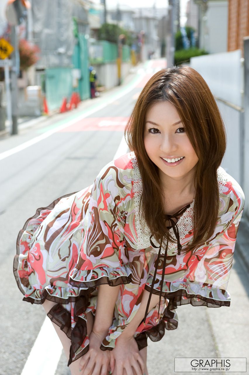 辰巳唯《Long Legs》  Gals-图1