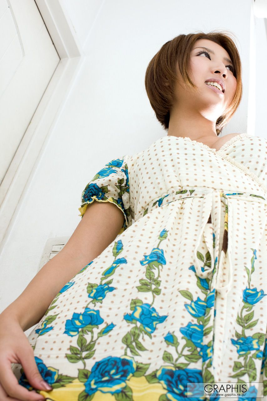 Kazuki Asou 麻生香月  First Gravure 初脱ぎ娘-图2