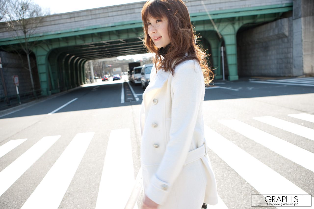 Erika Kirihara 桐原エリカ  First Gravure 初脱ぎ娘-图0