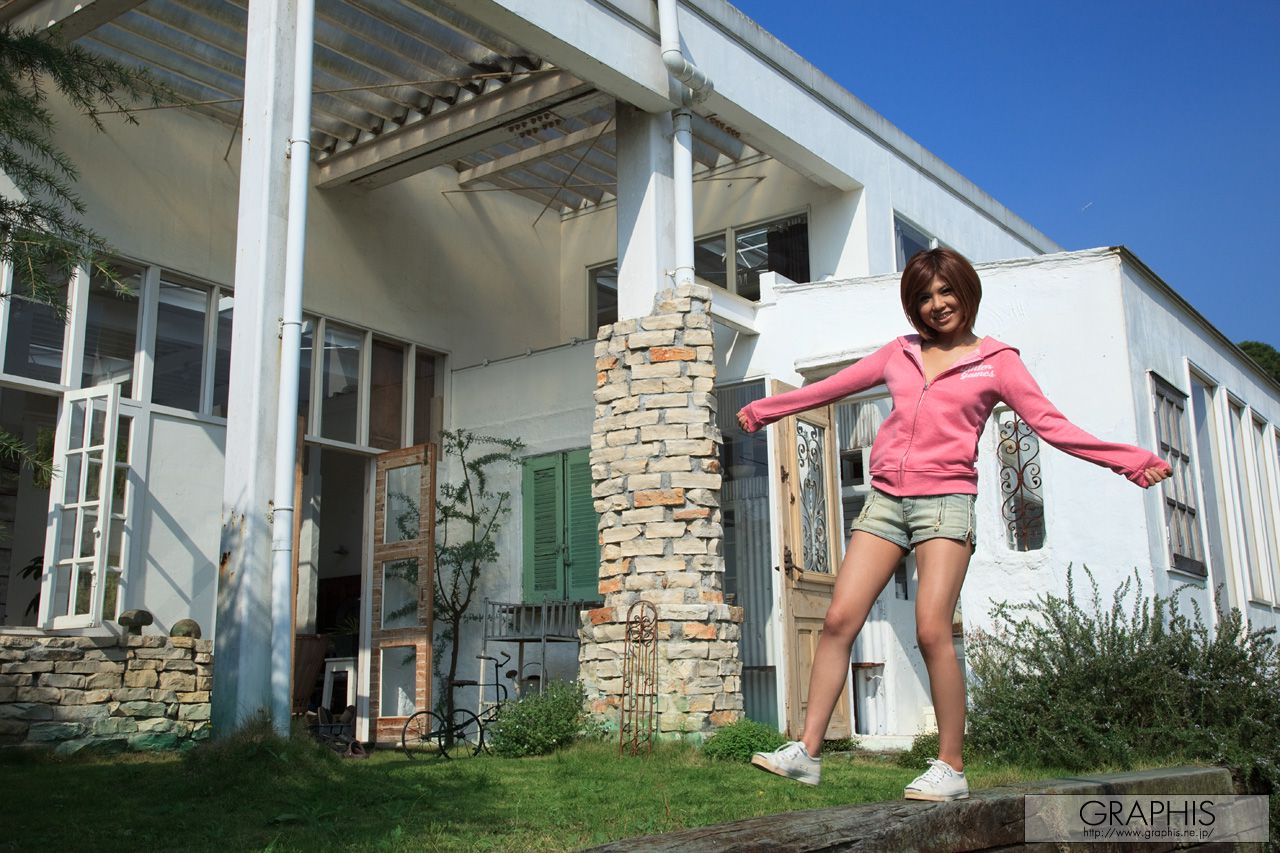 Pine Shizuku 雫パイン  First Gravure 初脱ぎ娘-图0