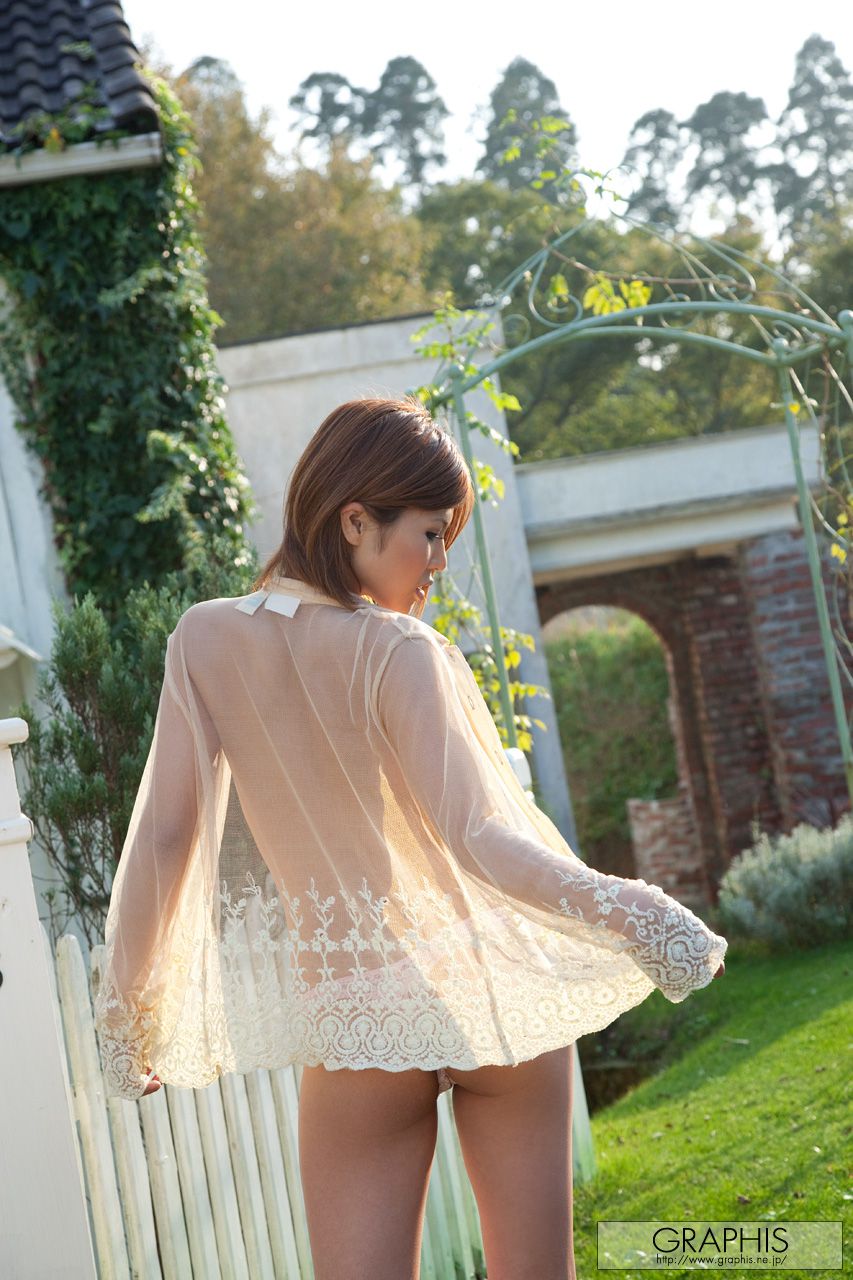 Pine Shizuku 雫パイン  First Gravure 初脱ぎ娘-图9