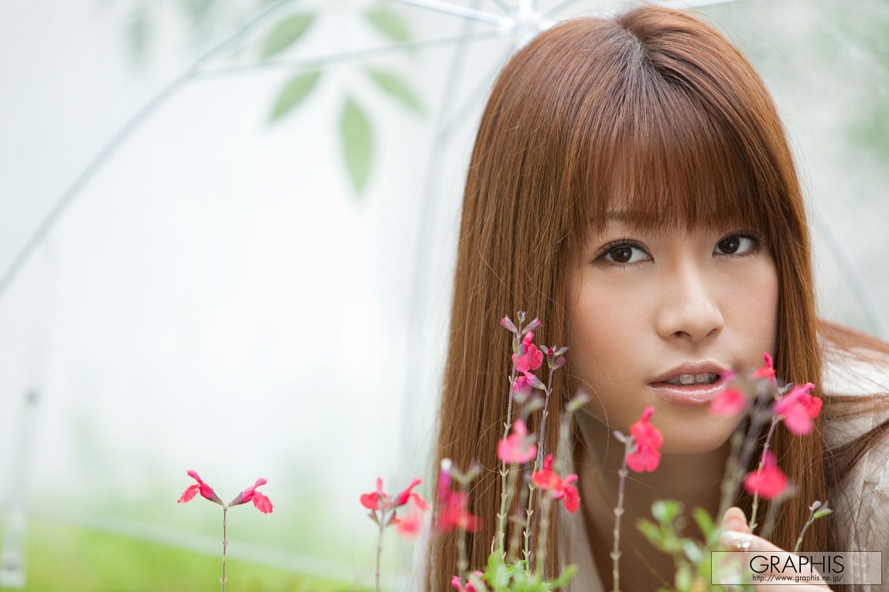 眞木あずさ/真木梓  First Gravure 初脱ぎ娘-图2