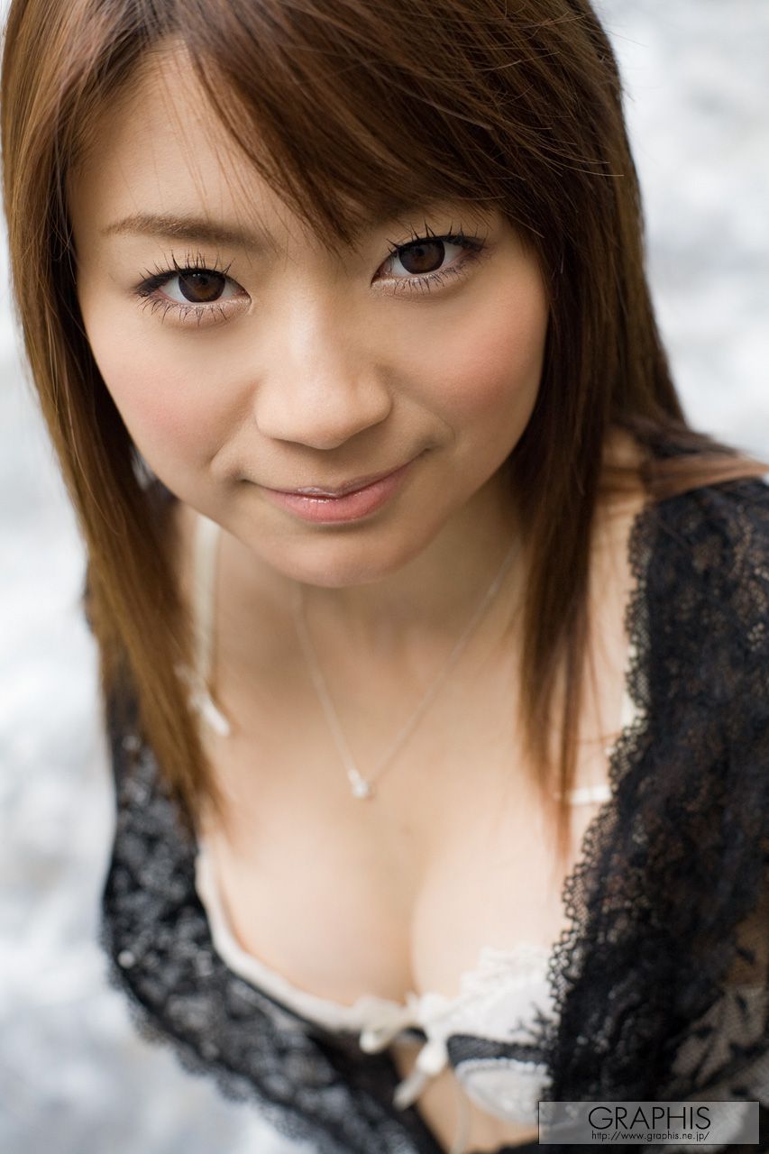 Mayuka Akimoto 秋元まゆ花  First Gravure 初脱ぎ娘-图2