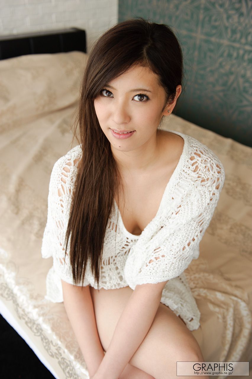 Yui Kasuga 春日由衣  First Gravure 初脱ぎ娘-图12