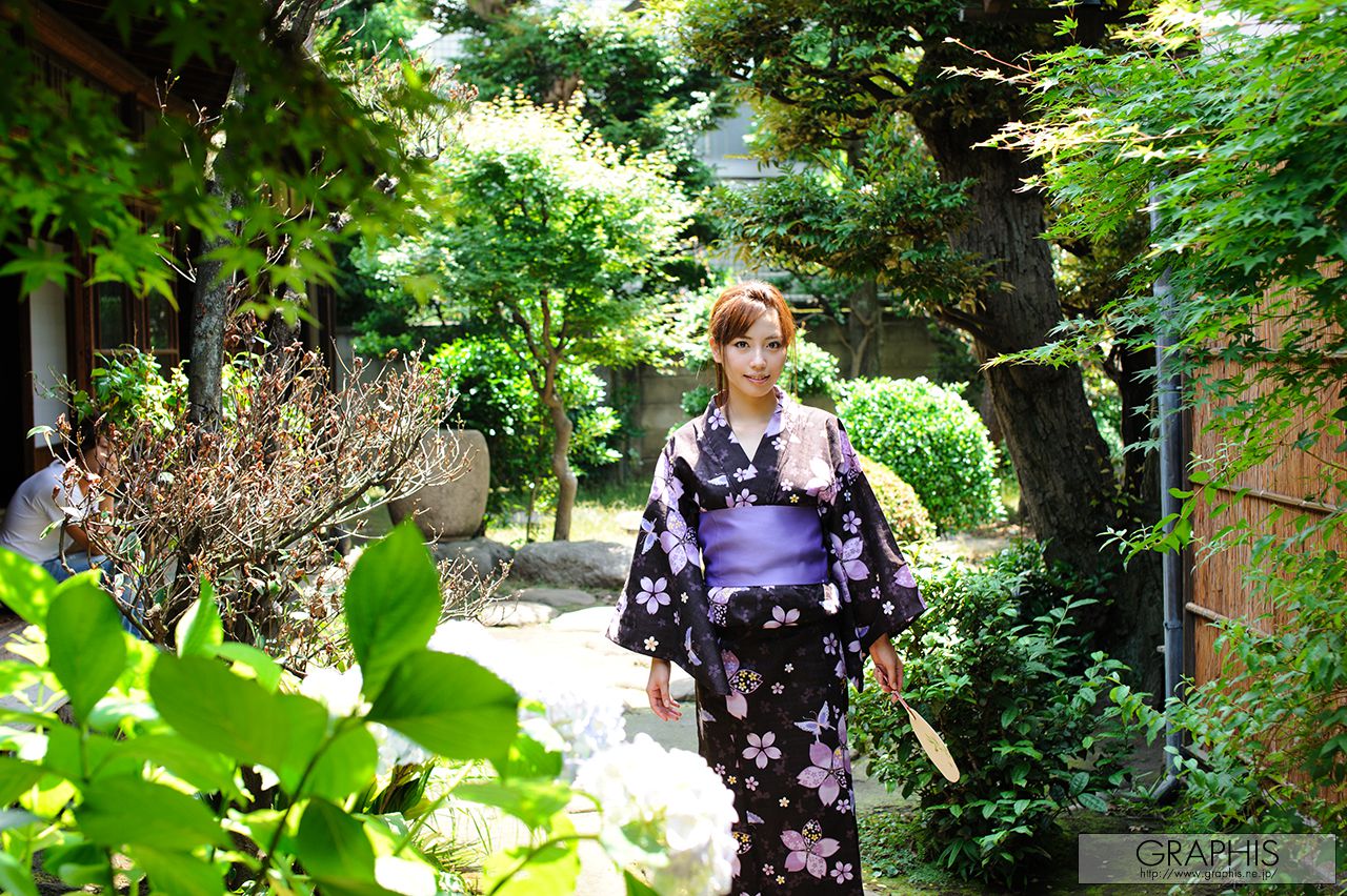 横山美雪《Blossoms》  Gals-图0