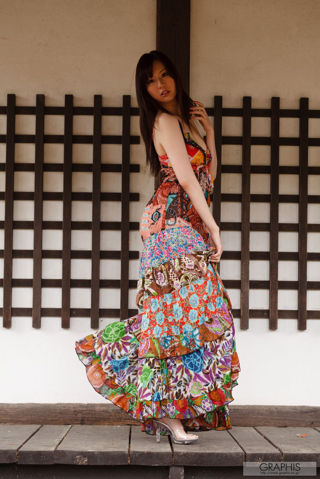 辰巳唯《Unaffected Girl》  Gals-图1