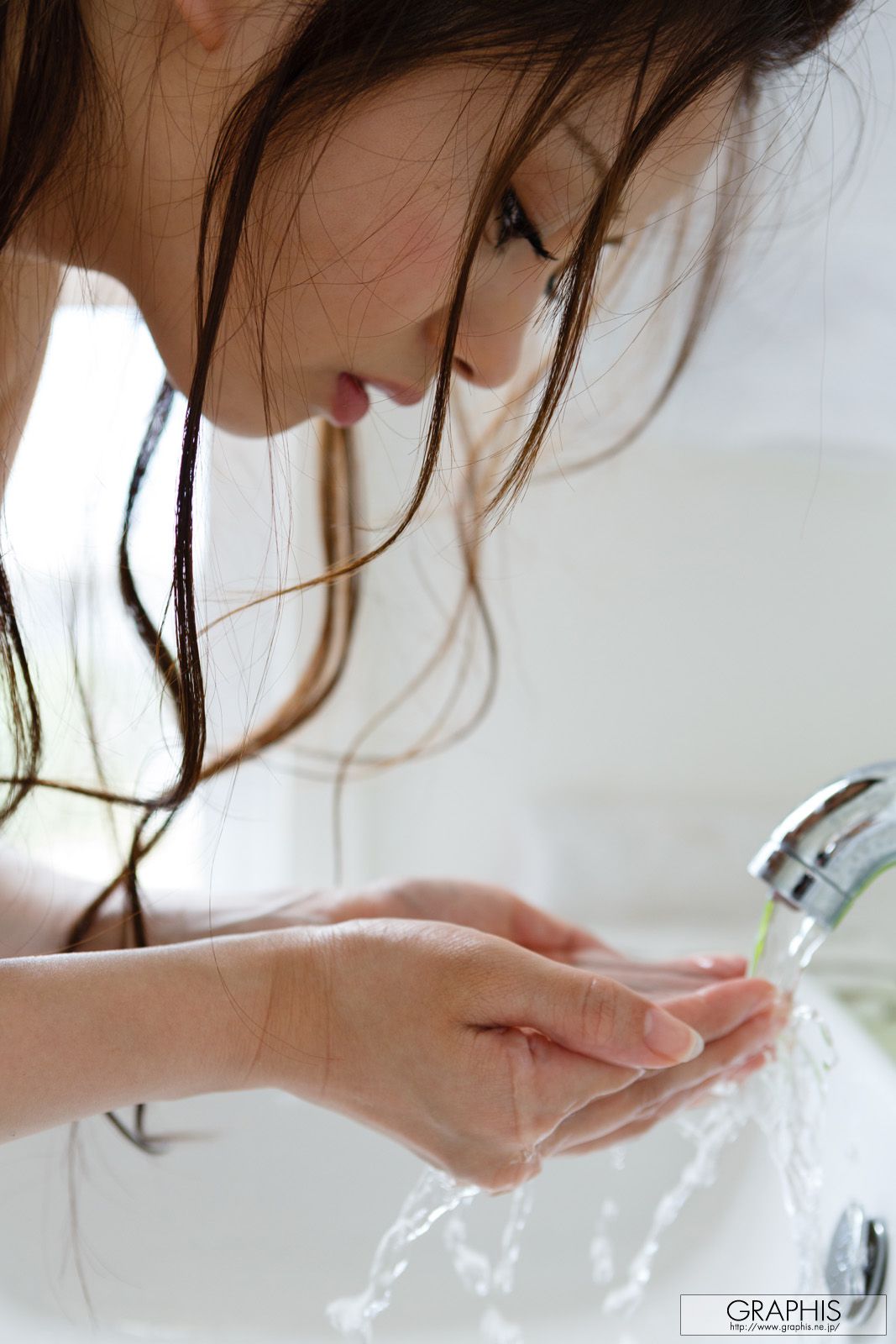 Beni Ito 伊东红  First Gravure 初脱ぎ娘-图27