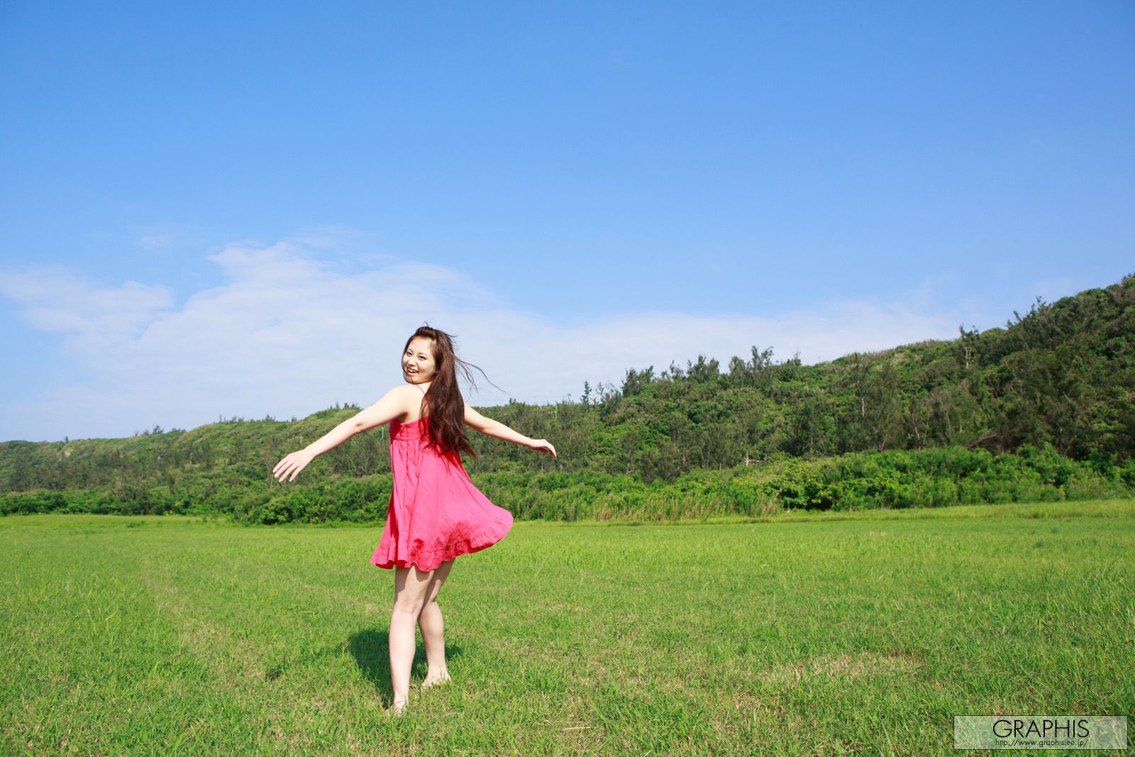 Beni Ito 伊东红  First Gravure 初脱ぎ娘-图40