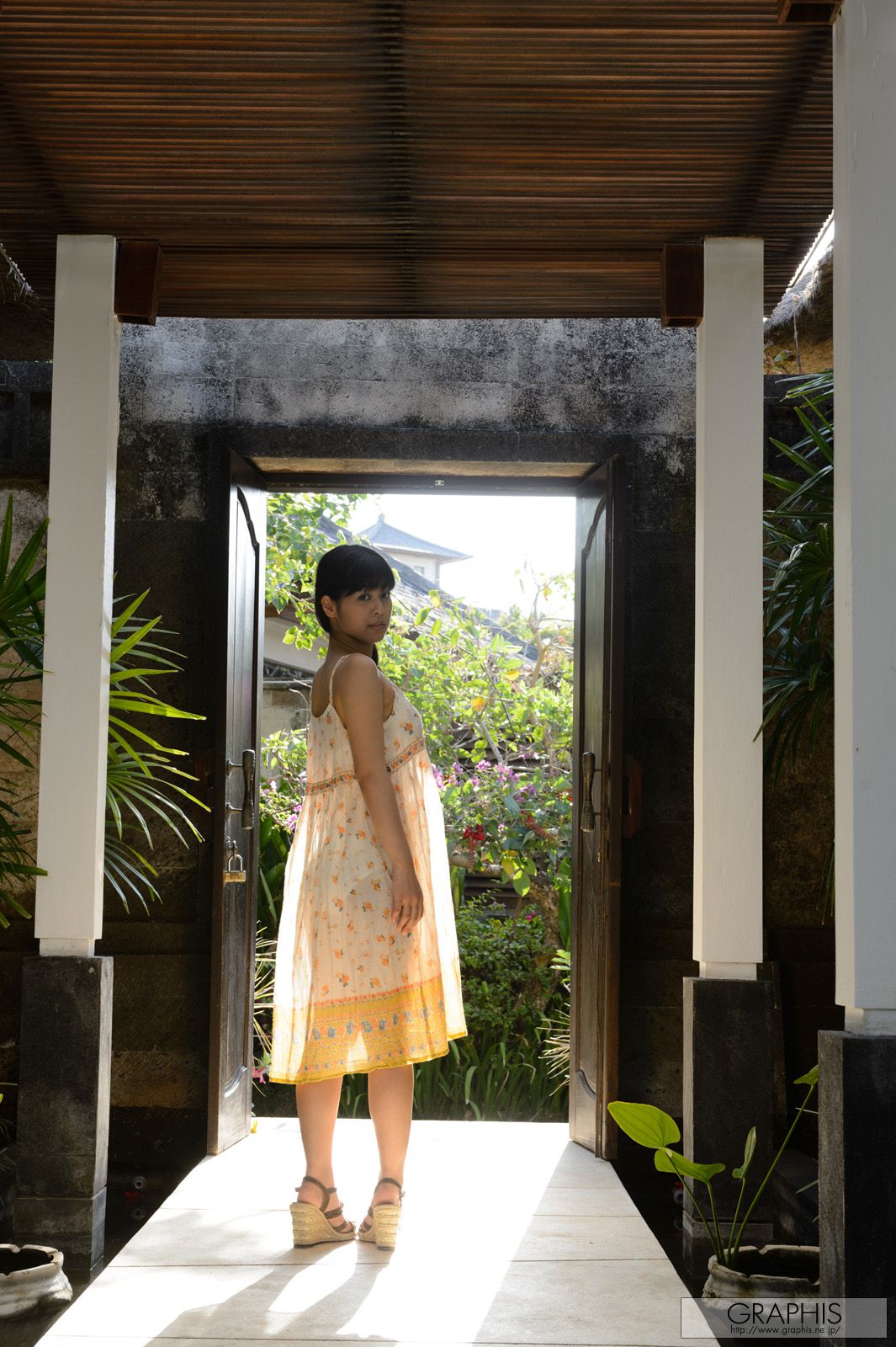 Mayu Sato 紗藤まゆ/纱藤真由  First Gravure 初脱ぎ娘-图0