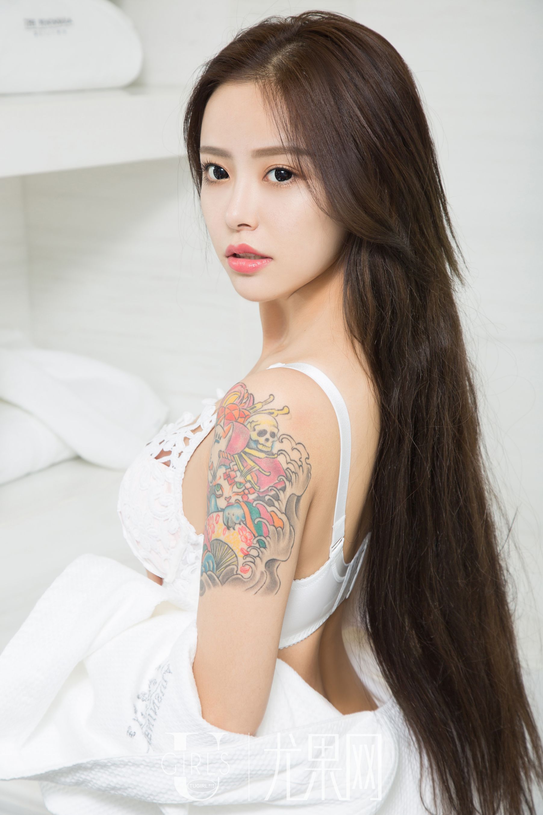 汤伊浅、木兰、李焮苒《浪漫一夏》  T023-图38