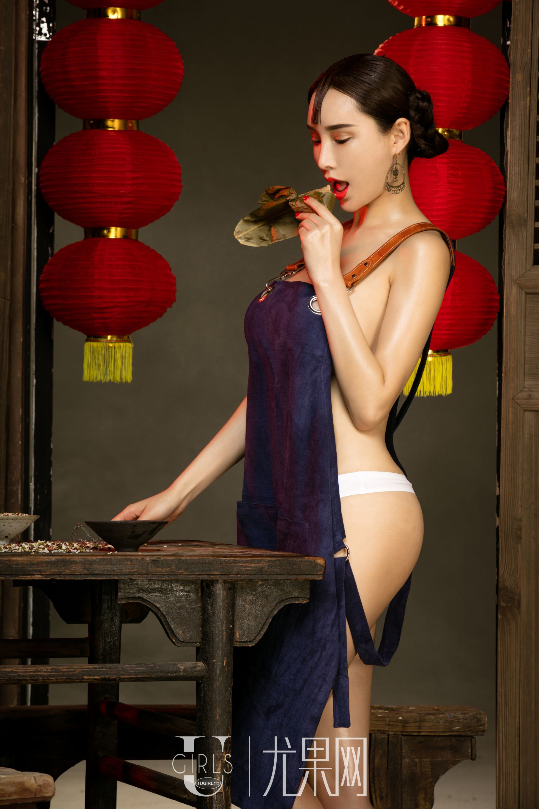 周妍希、李颜儿《何不放粽》  U275-图0