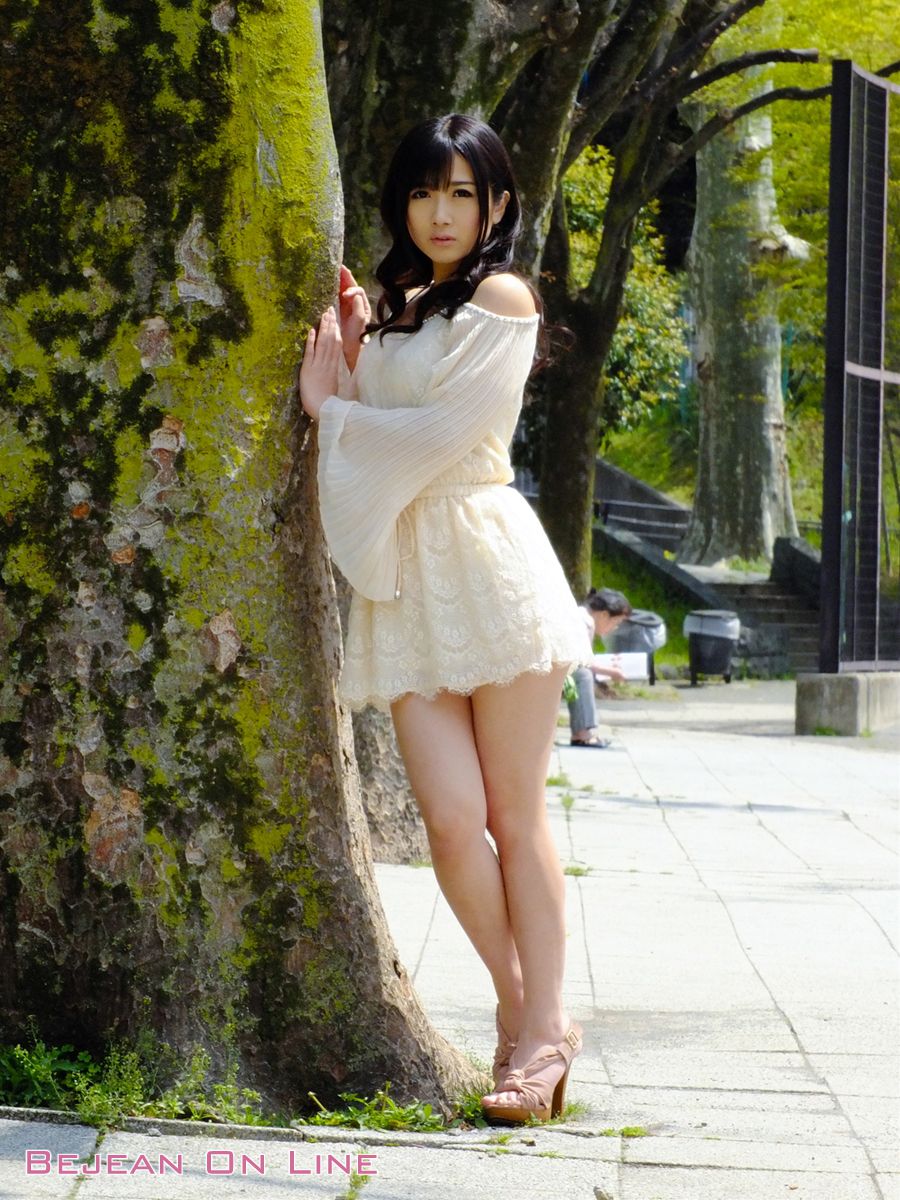 汚部屋でSEX Hibiki Ohtsuki 大槻ひびき-图0