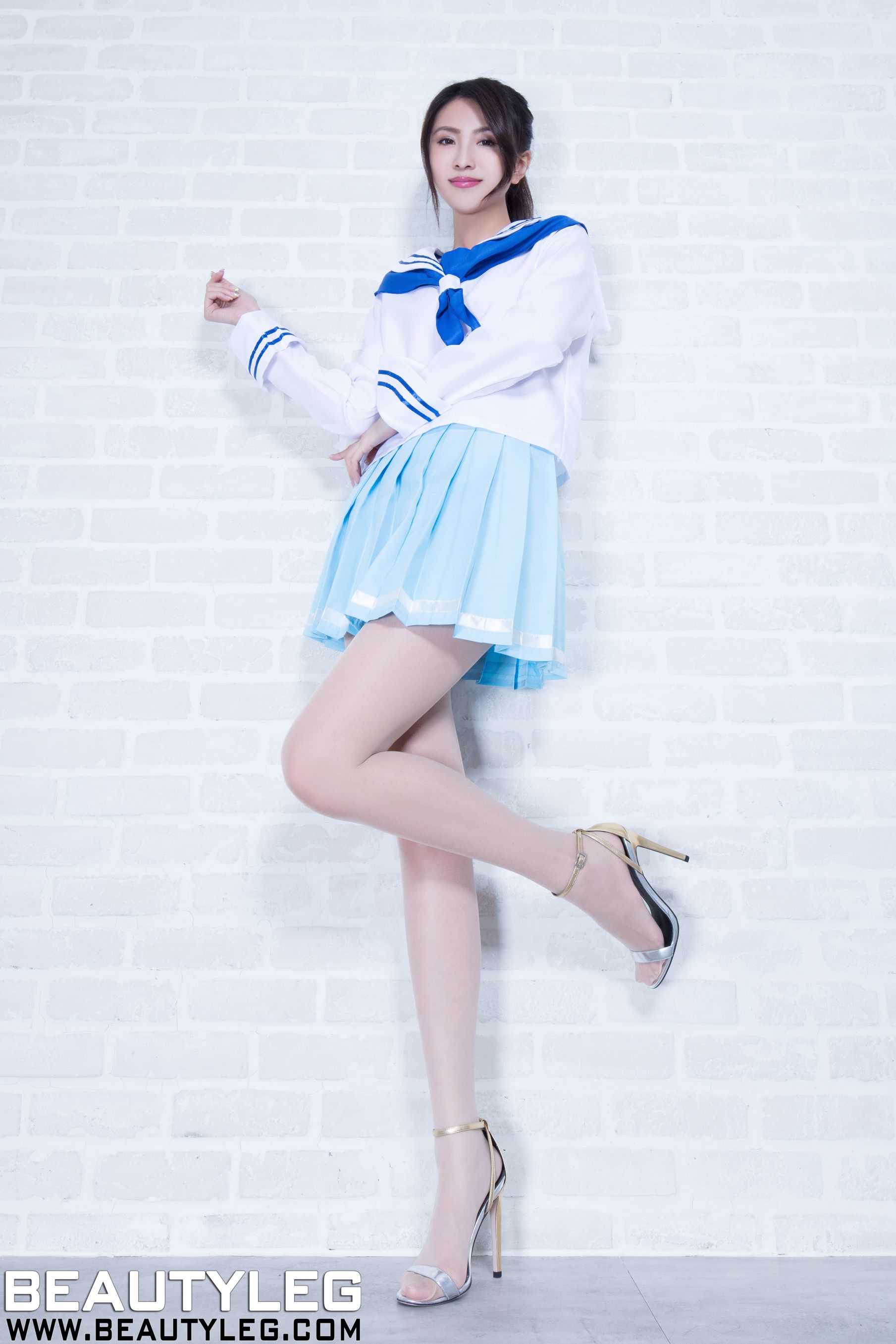 No.1437 简晓育Vicni 高跟美腿-图1