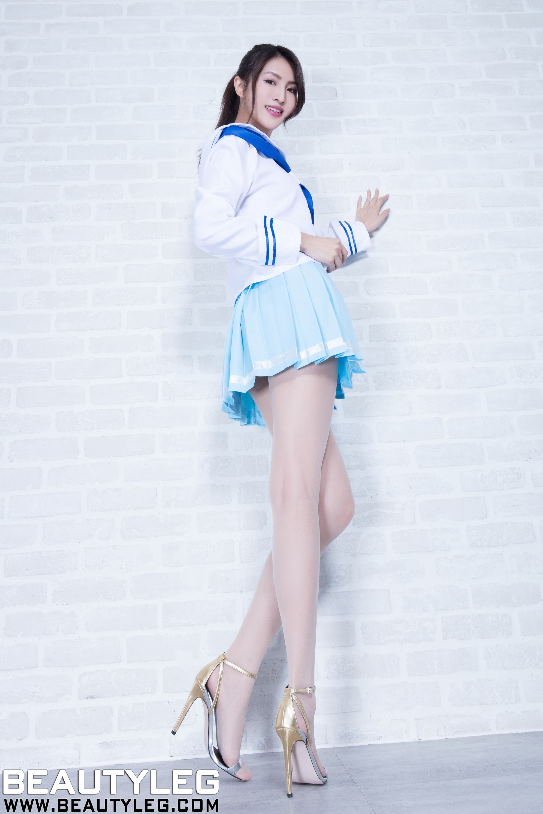 No.1437 简晓育Vicni 高跟美腿-图5