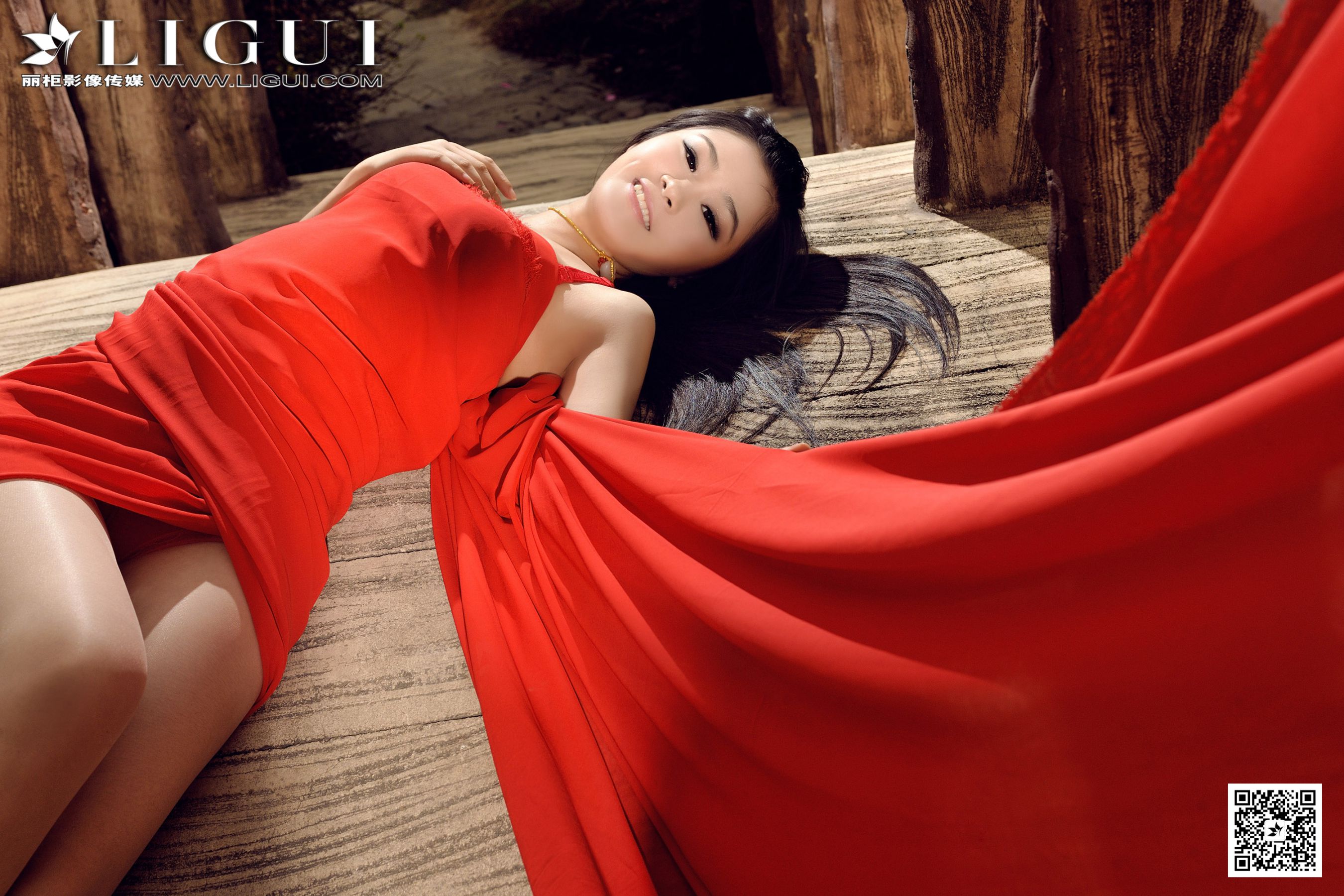 Model 凌凌《古典红裙系列》上下全集  丝足-图31