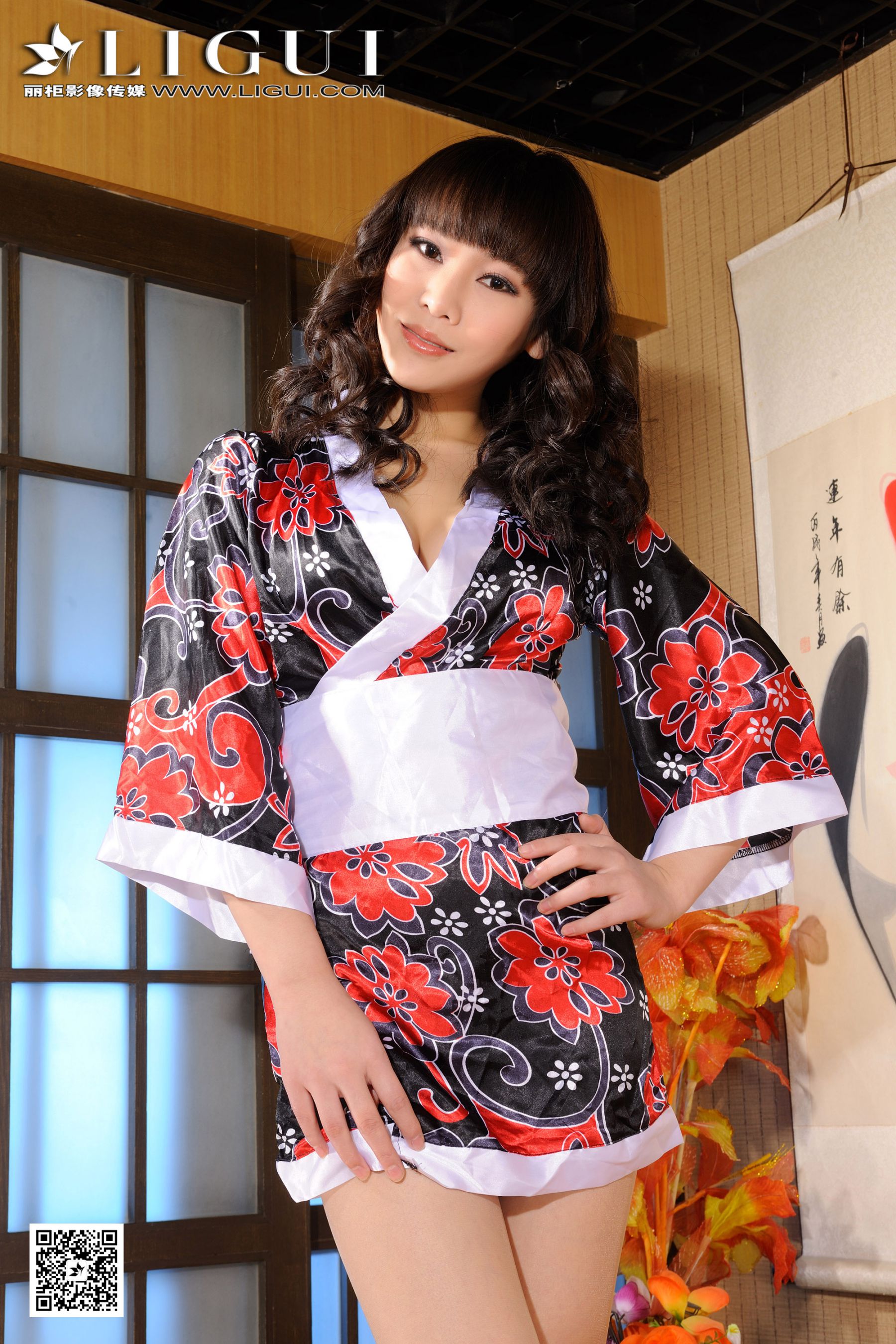 Model 文静《和服美腿丝足》上中下全集  丝袜美足-图0