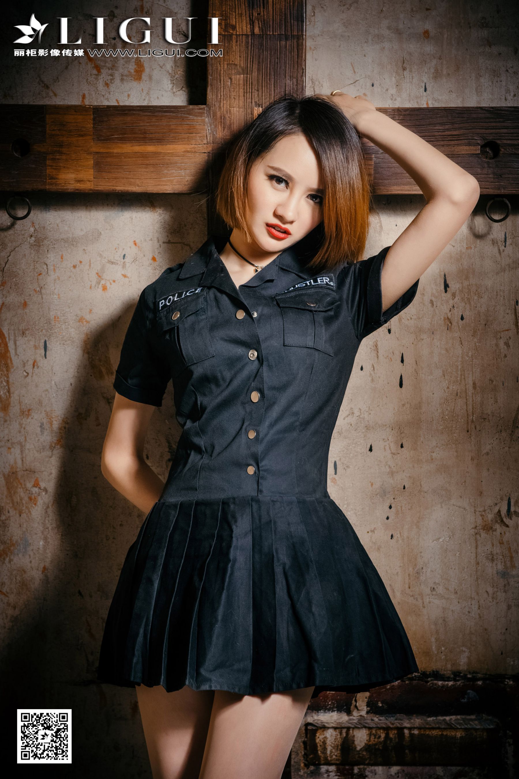Model AMY《监狱女警高跟丝足》-图16