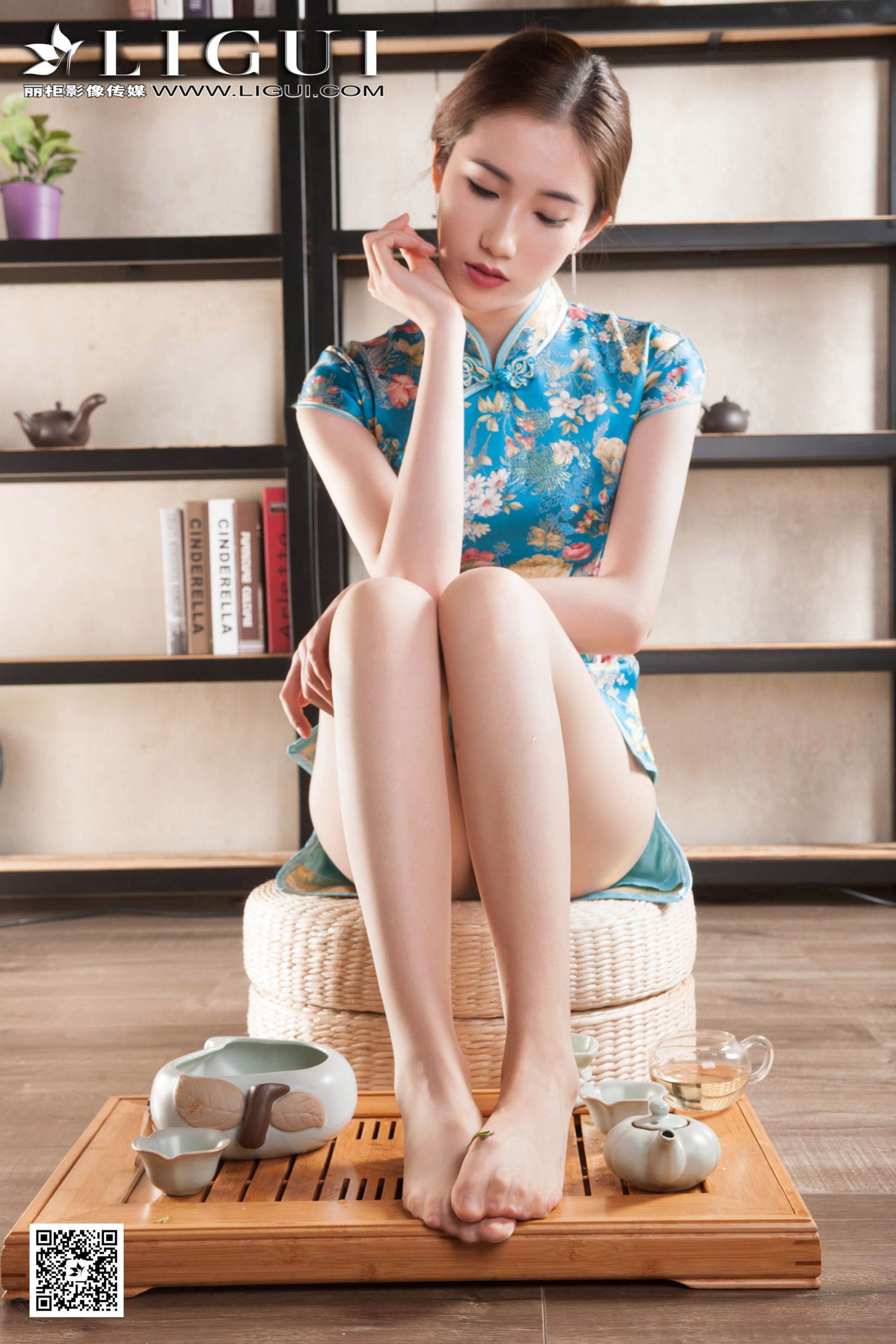 婷婷《旗袍茶道》  美腿丝足-图23