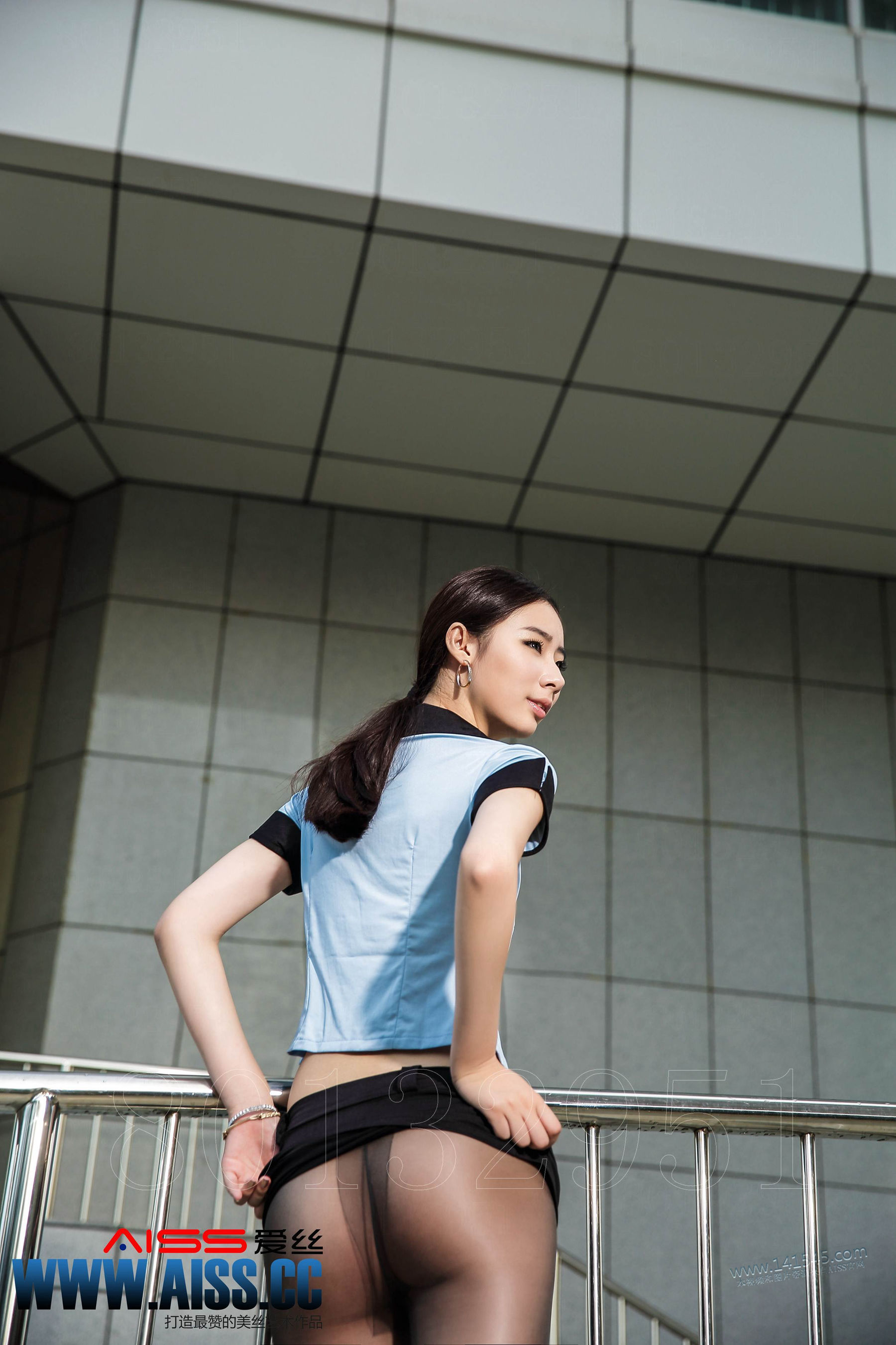 《115CM黑丝长腿女警》-图35