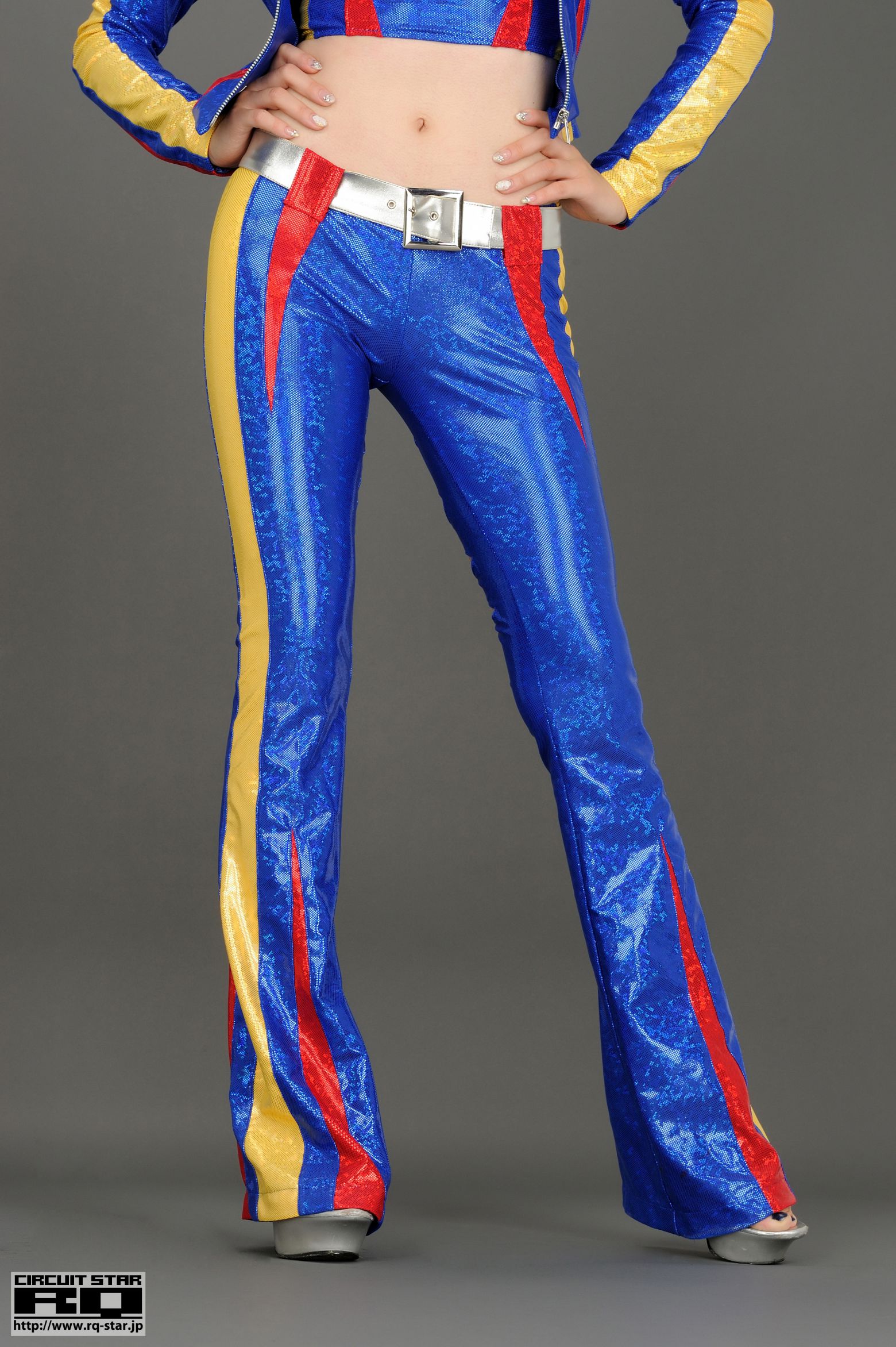 NO.00671 Ryo Aihara 愛原涼 Race Queen 赛车女郎 写真集-图1