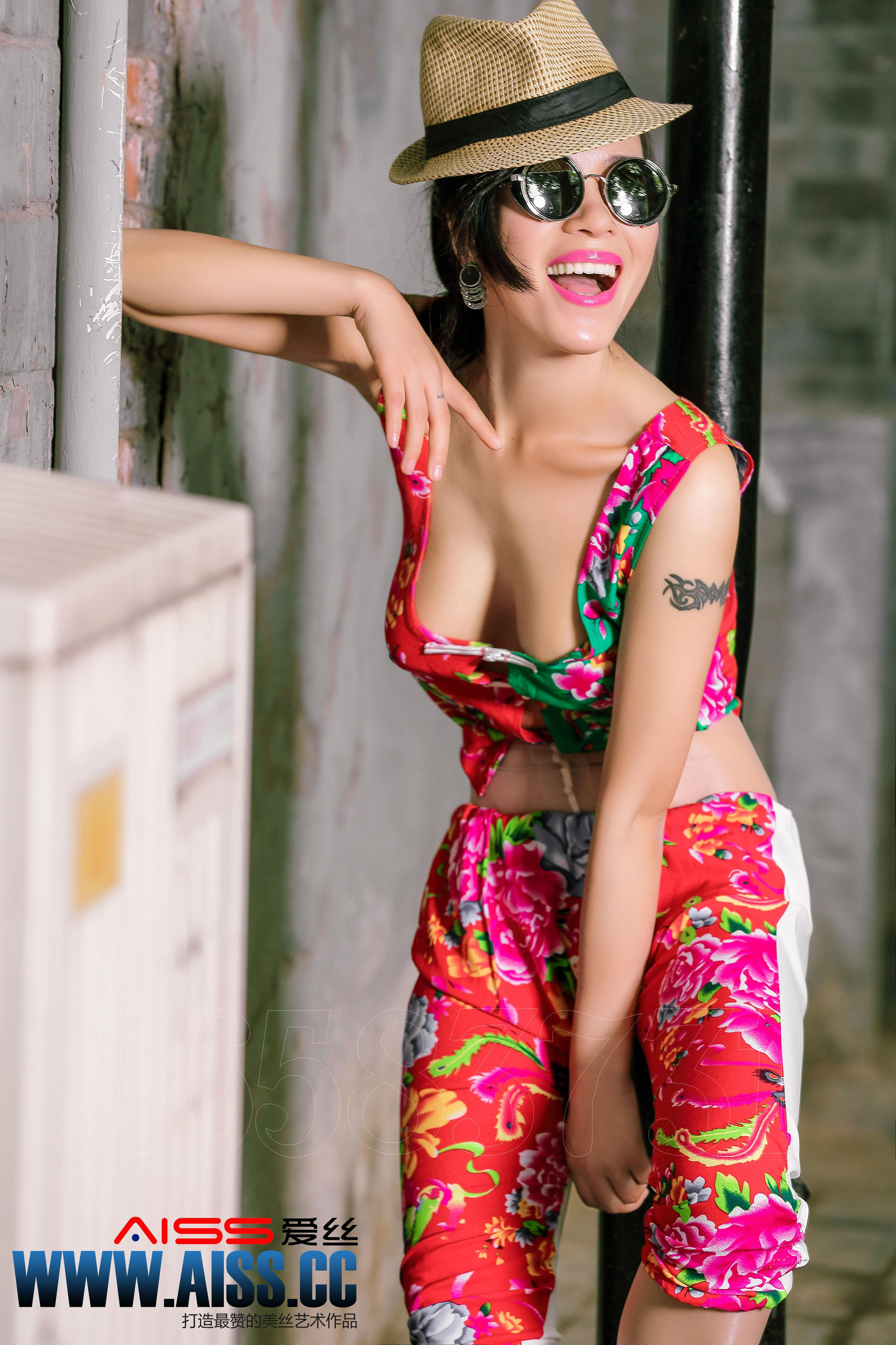 田依依《巷陌》  F5021-图5