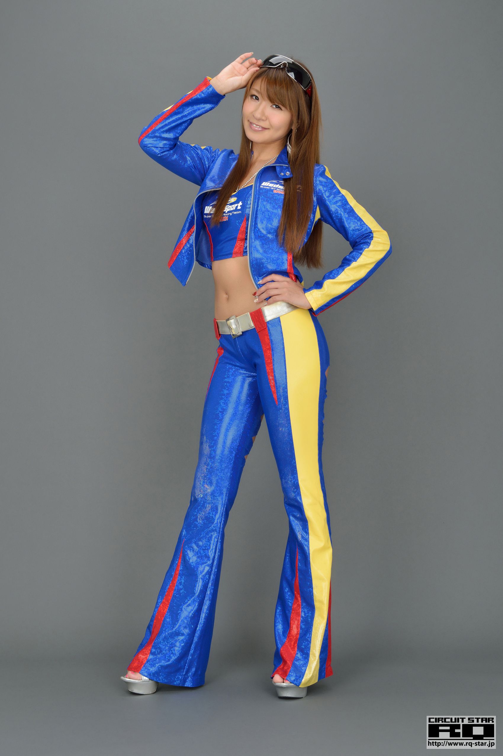 NO.00710 葉月みなみ Race Queen 赛车女郎 写真集-图3