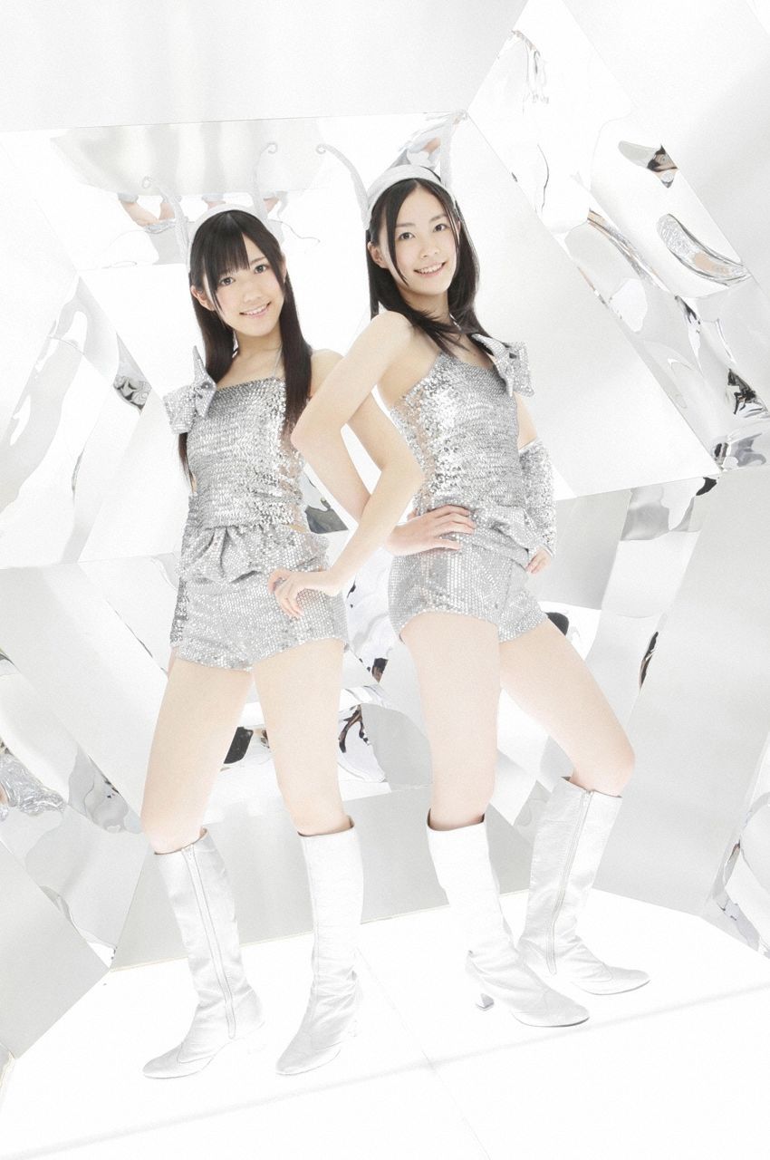 AKB48《WORLD GIRLS》-图1