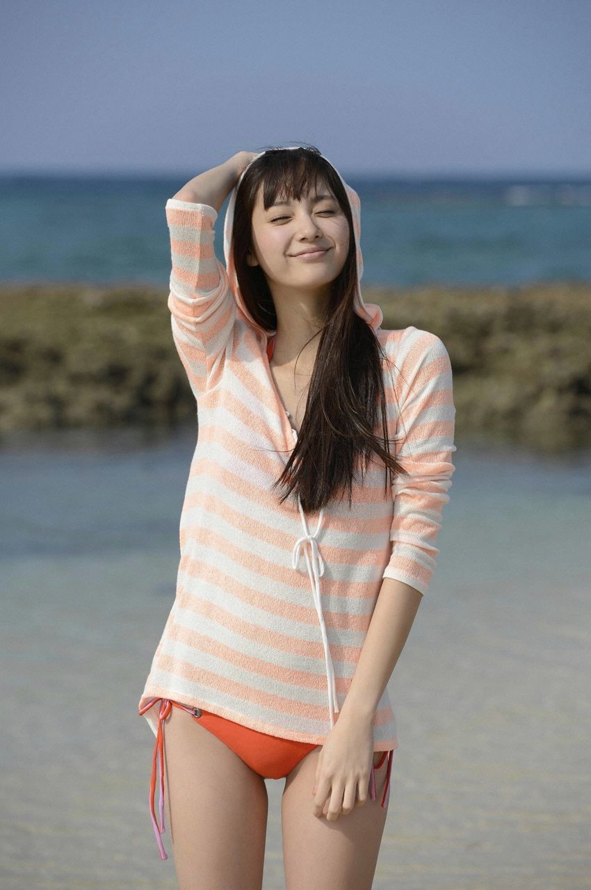 新川優愛《美しすぎる彼女に一目惚れ》  No.157-图38