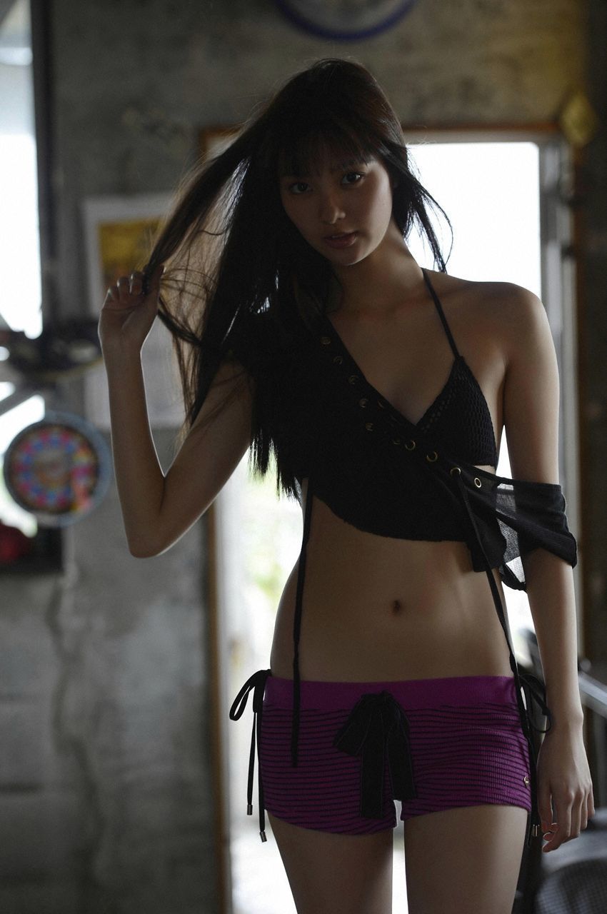 新川優愛《美しすぎる彼女に一目惚れ》  No.157-图6