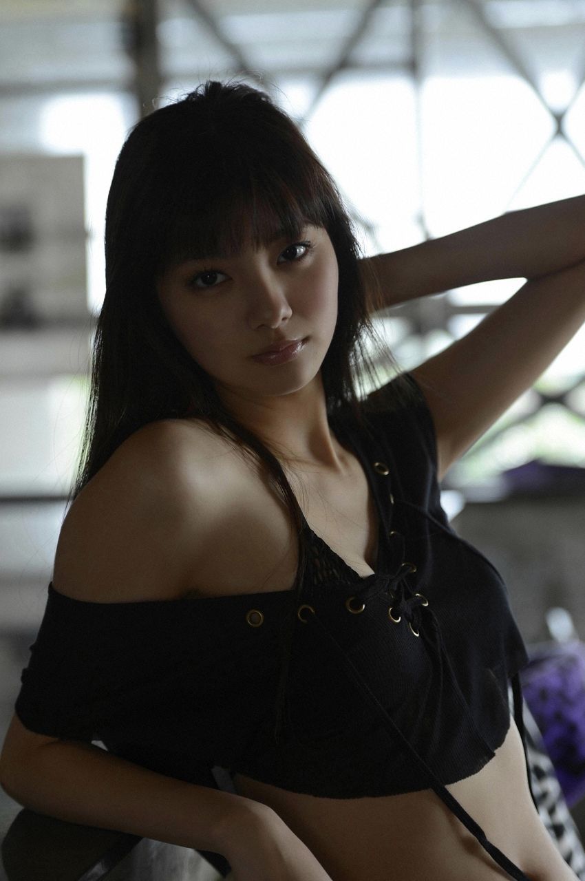 新川優愛《美しすぎる彼女に一目惚れ》  No.157-图8