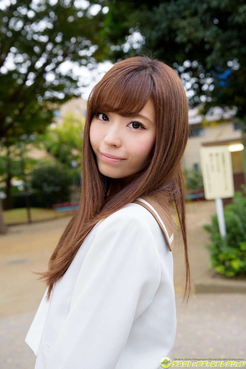 小日向結衣《グラビア界☆期待の新星が制服美女天に登場》-图2