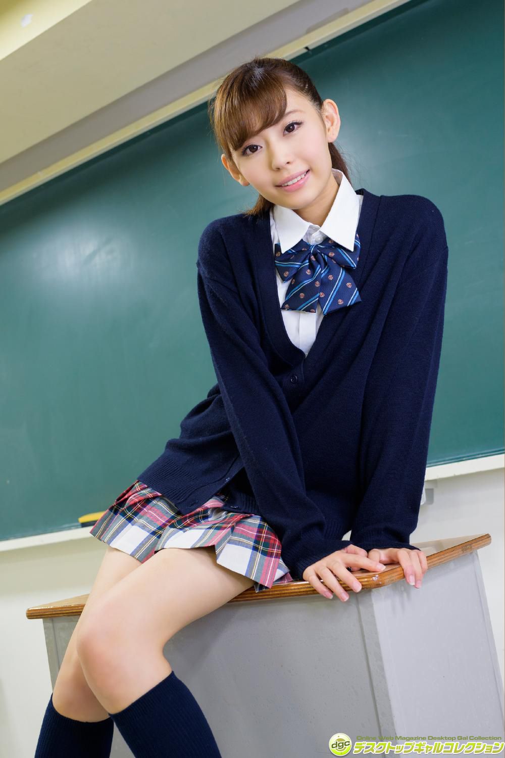 小日向結衣《グラビア界☆期待の新星が制服美女天に登場》-图32