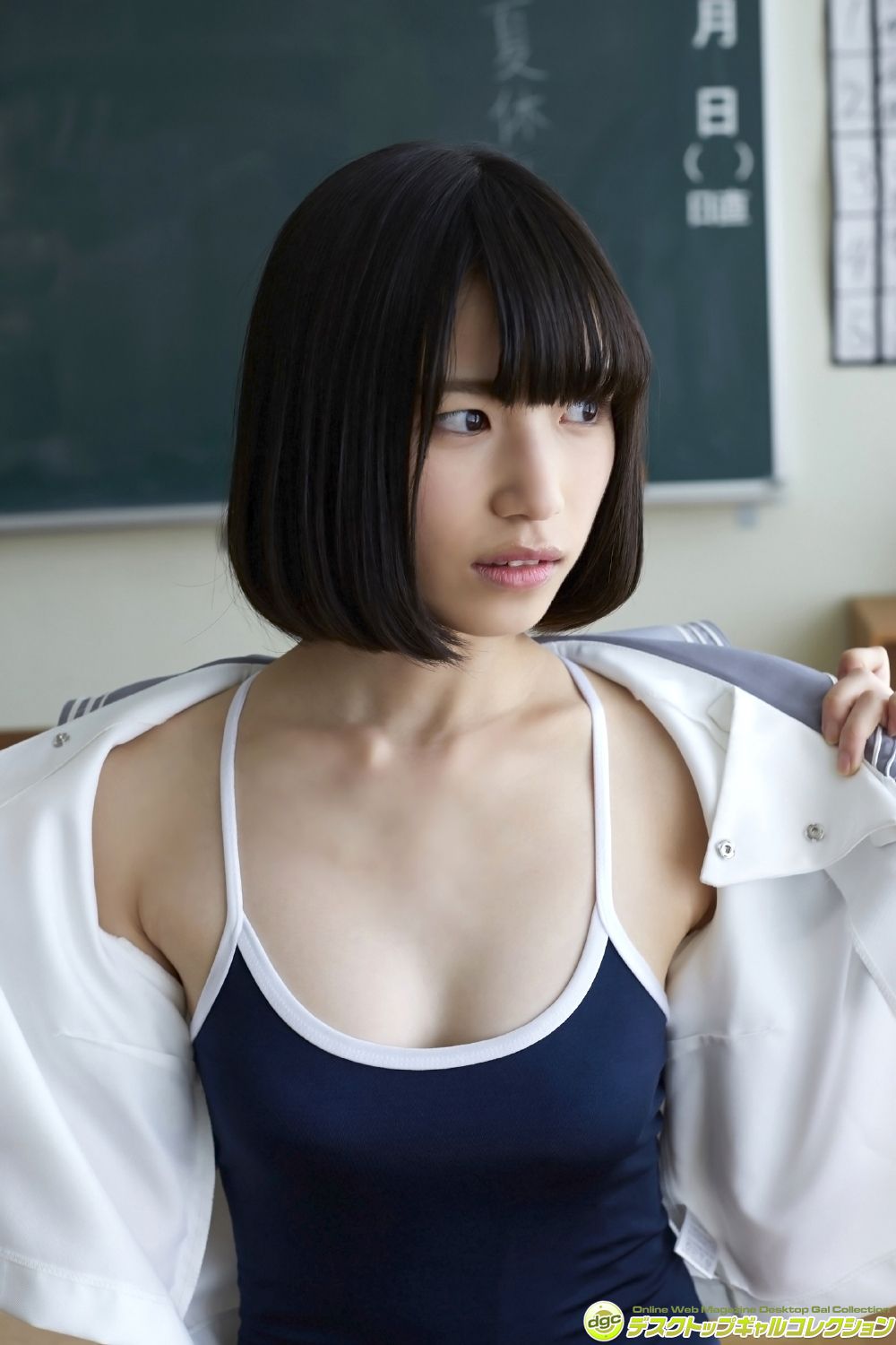 村上りいな《グミとアイドル大好きな美少女の制服物語！》-图14