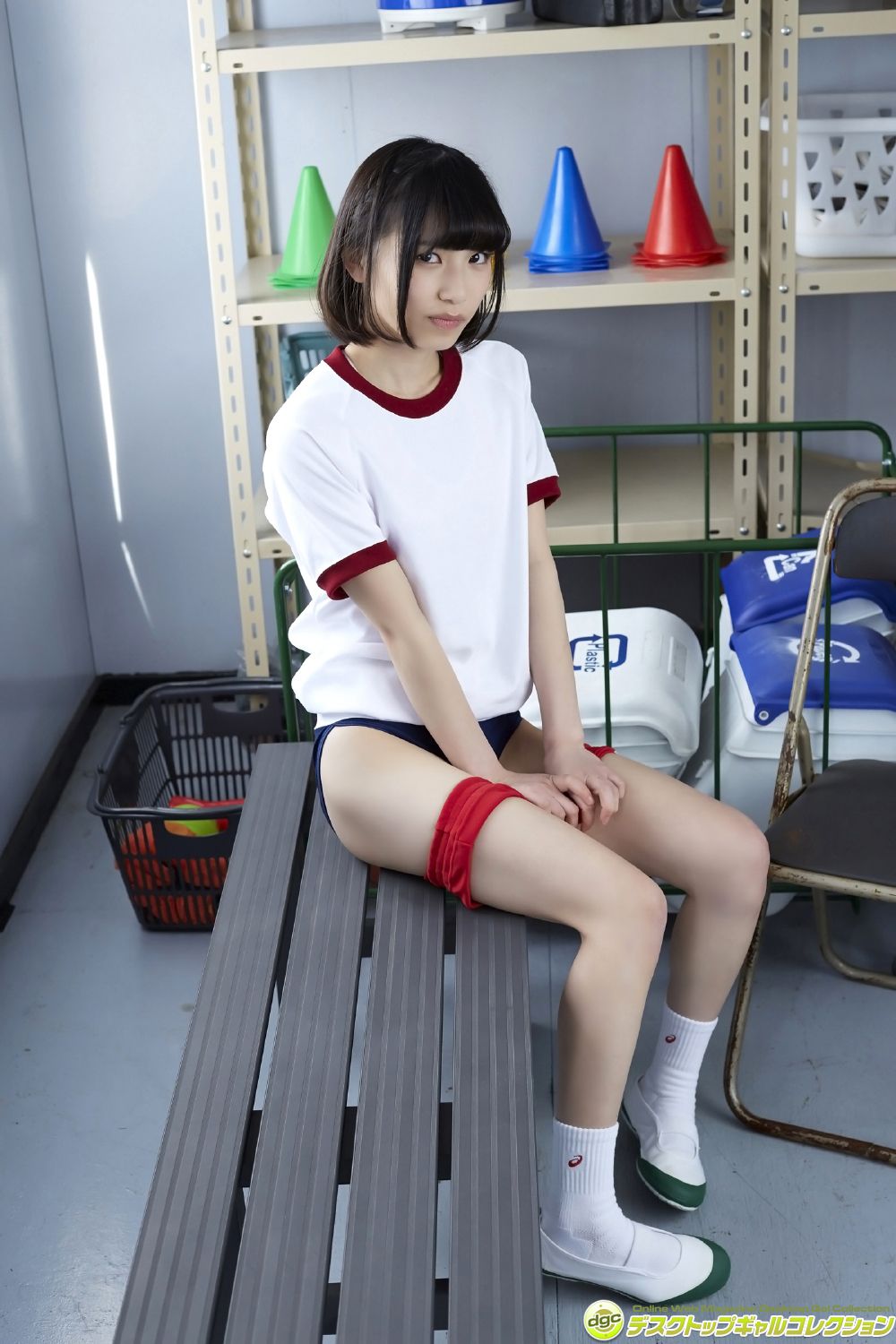 村上りいな《グミとアイドル大好きな美少女の制服物語！》-图62