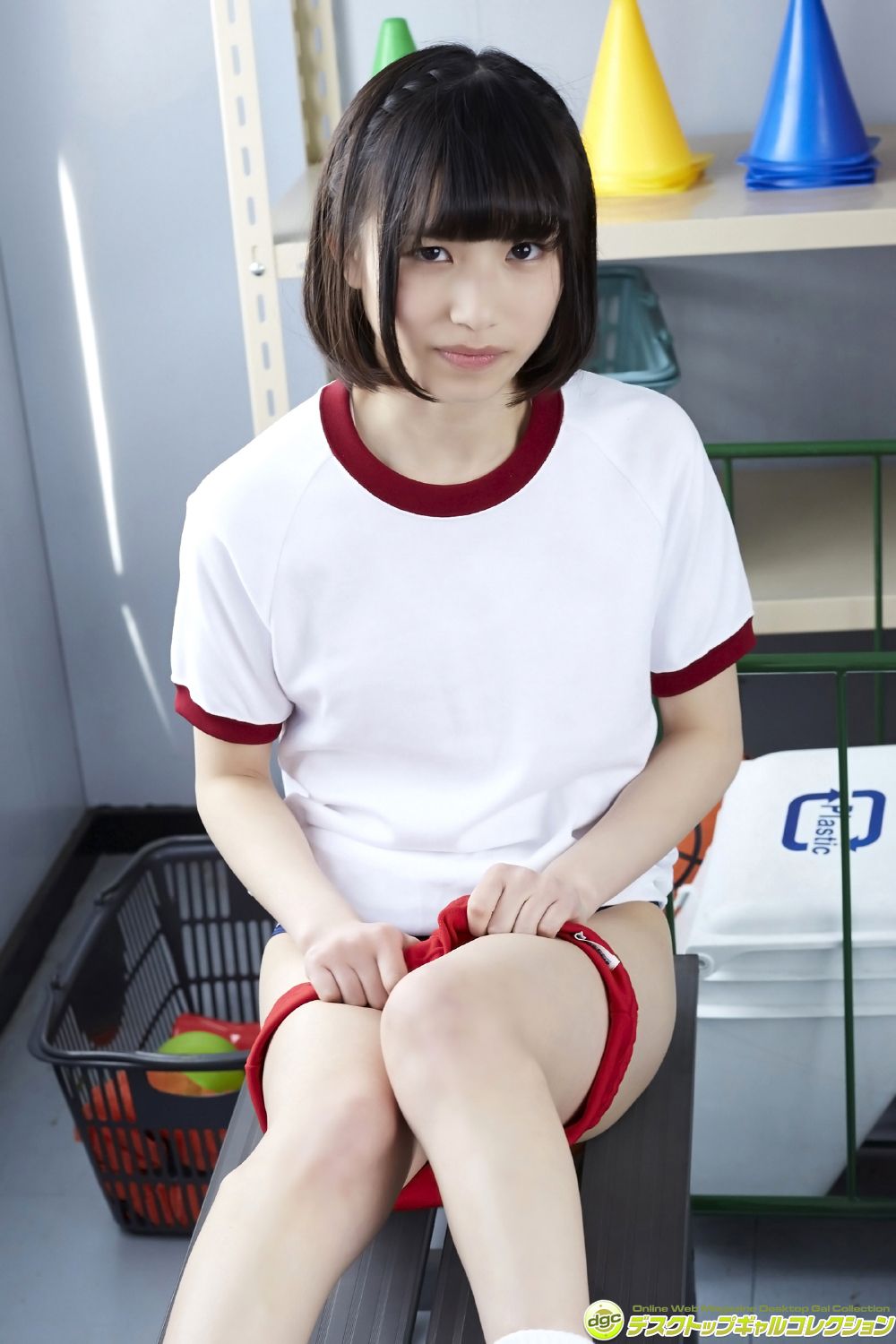 村上りいな《グミとアイドル大好きな美少女の制服物語！》-图63