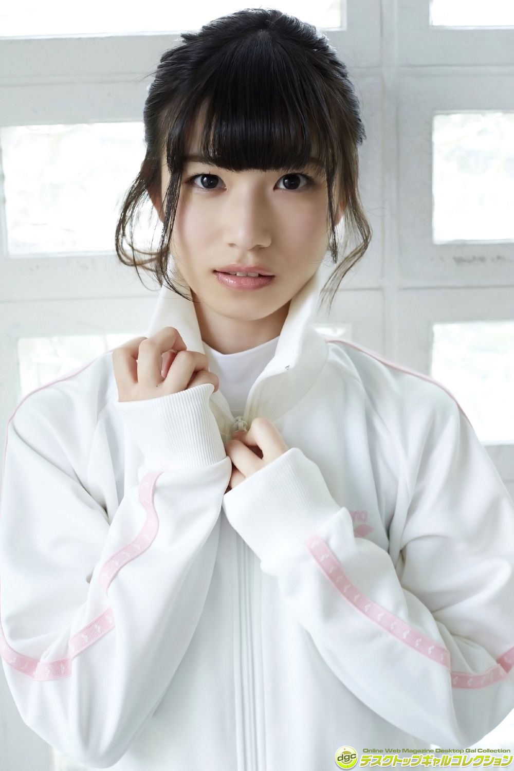 村上りいな《グミとアイドル大好きな美少女の制服物語！》-图82