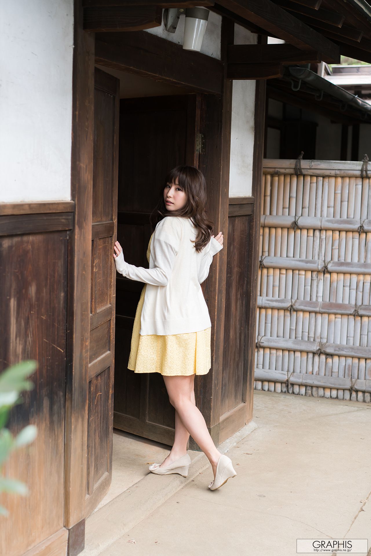 あやみ旬果『Sunbeams leaves』  Gals-图1