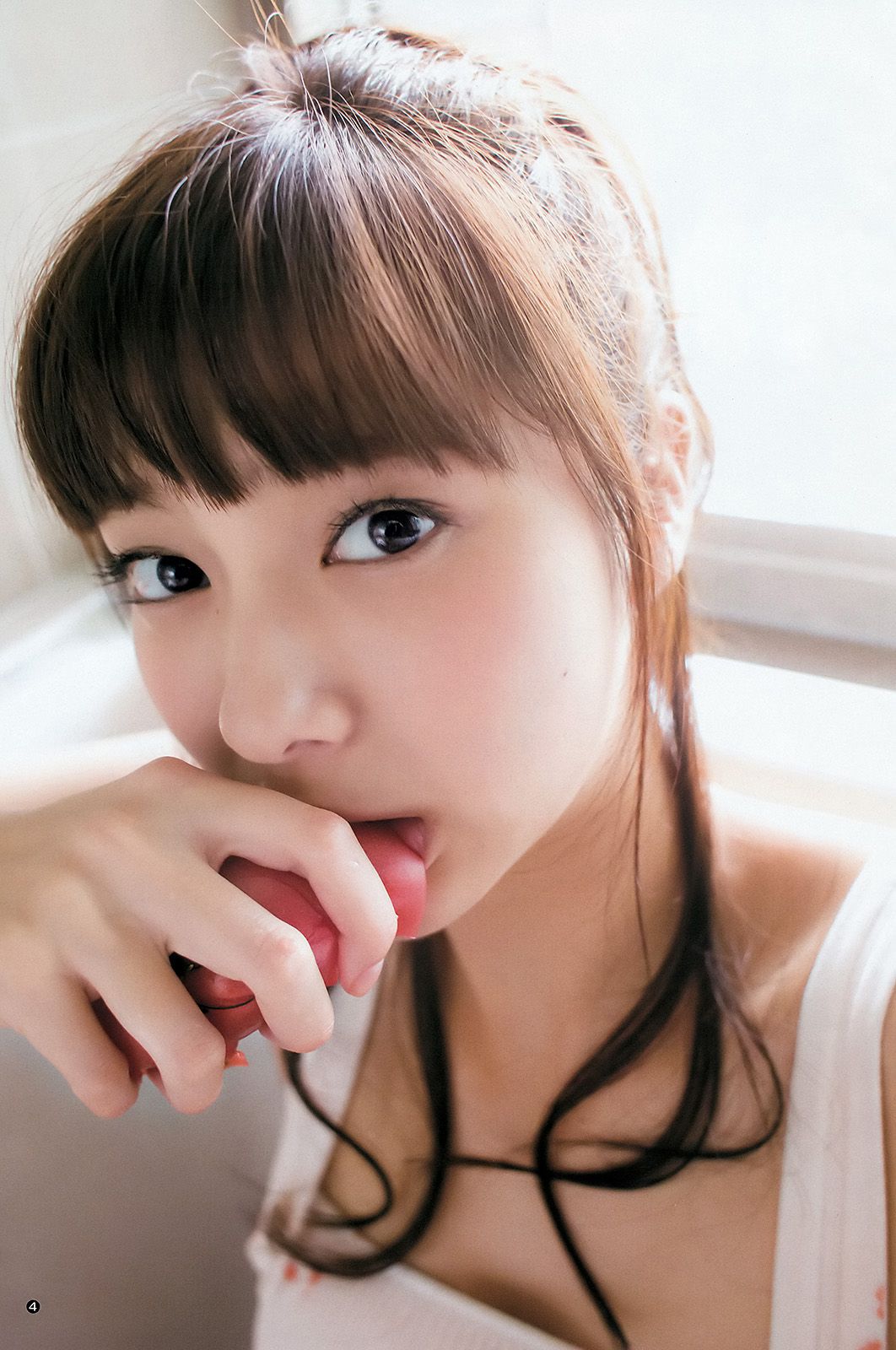 新川優愛 生駒里奈  2015年No.34 写真杂志-图4