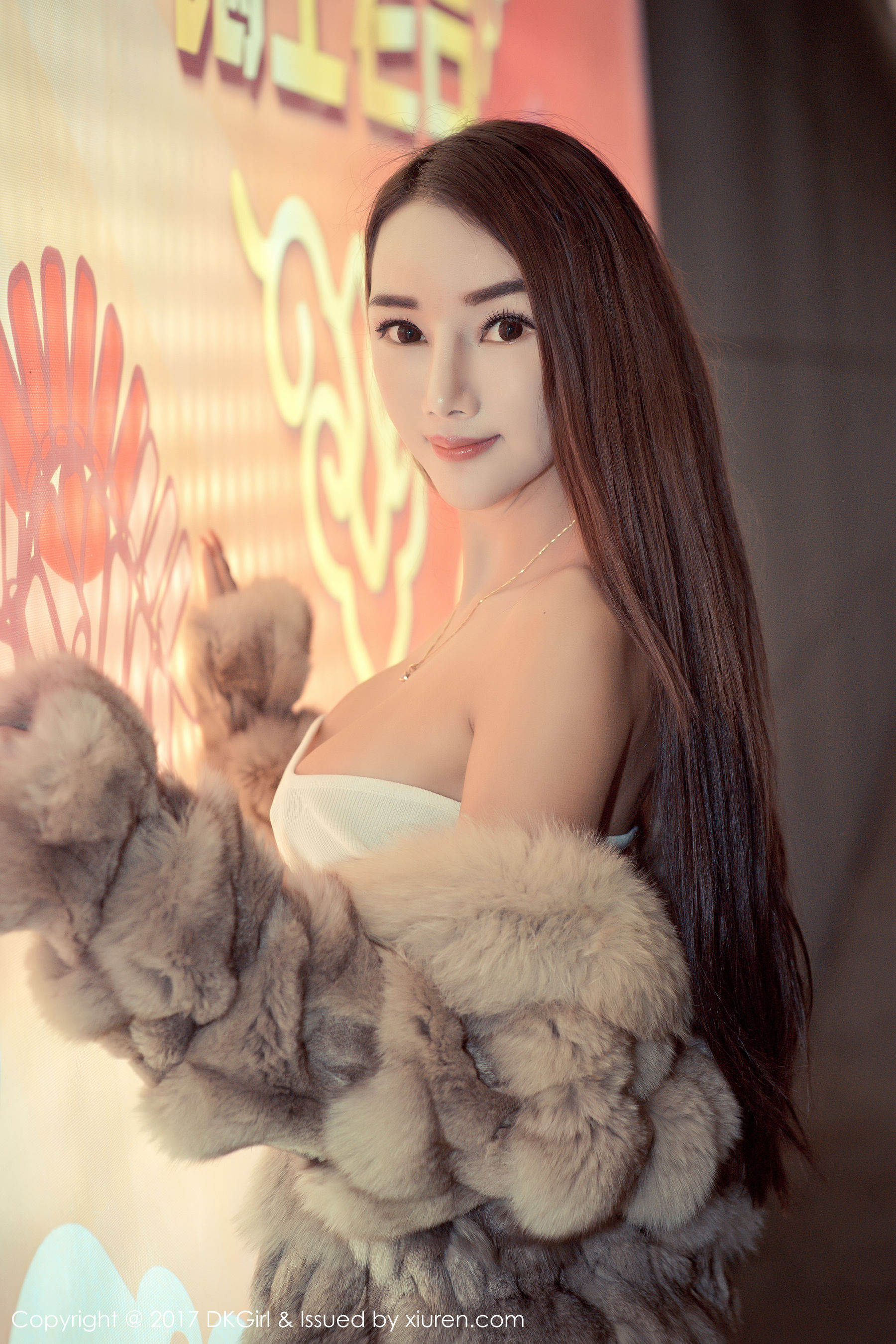 婕西儿jessie《浴室比基尼，外景露出和新春主题》  VOL.010-图34
