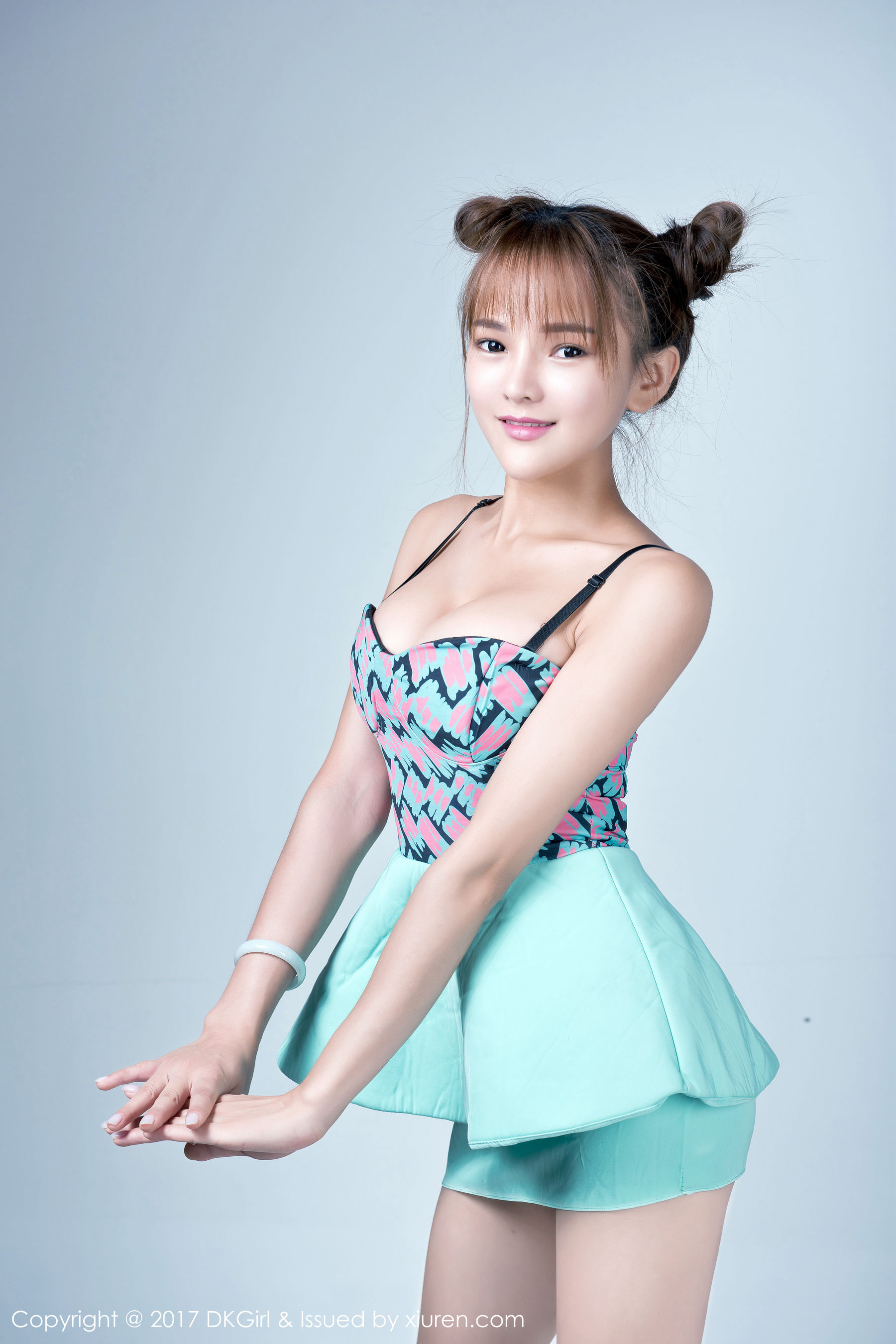 岑雨桥《混血美人，童颜巨乳》  VOL.031-图5